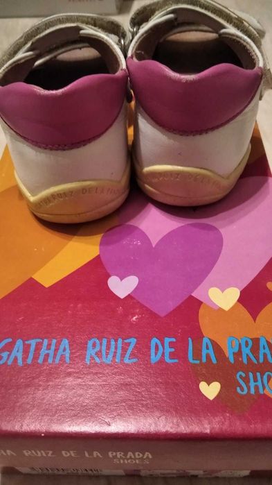 Босоніжки Agatha Ruiz De La Prada р24 устілка 15,5 см