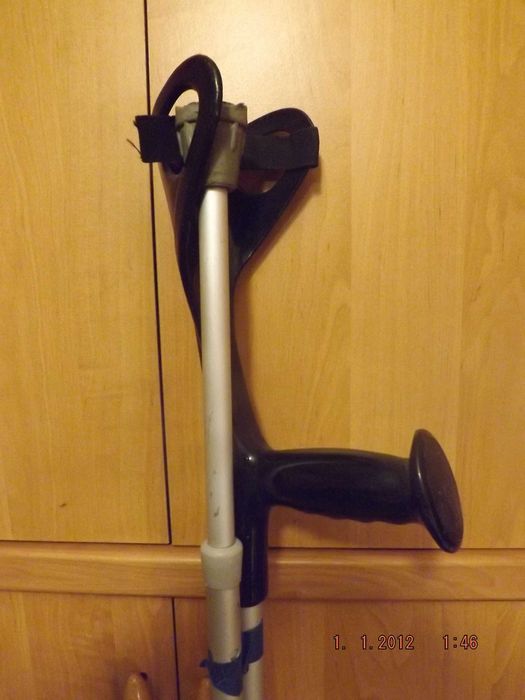 Sprzedam wygodną jedną kulę łokciową -tak jak nowa