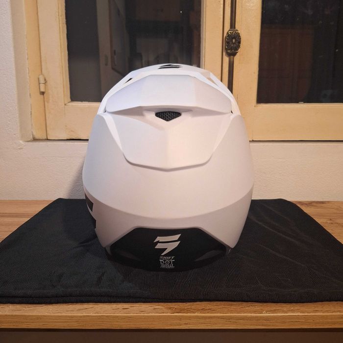 Capacete Shift Whit3 Label Solid (Tamanho L)