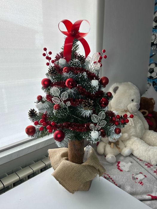Choinka na pniu 70 cm z DEKORACJĄ i ozdobami - ubrana [producent]
