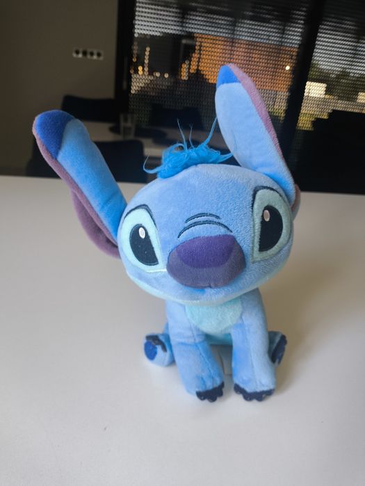 Grająca maskotka Stich