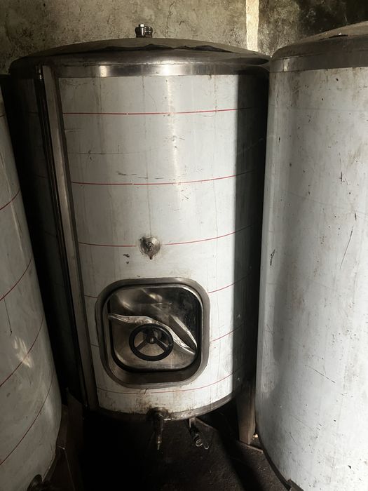 Cubas em INOX usadas em bom estado.