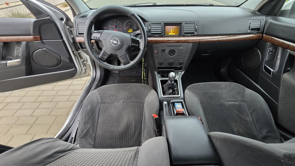 Opel Vectra 2.2DTI 125km 2003r doinwestowane!