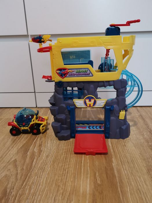 Kwatera super zingsów