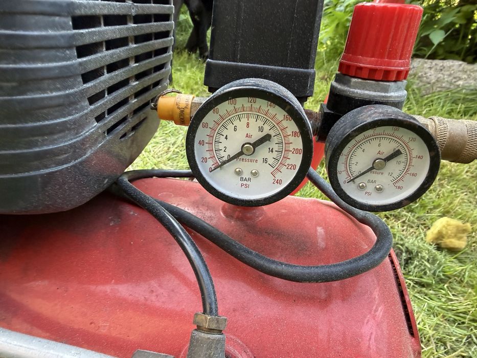 Sprężarka kompresor mecafer 24l 230v 1.5kw/2hp