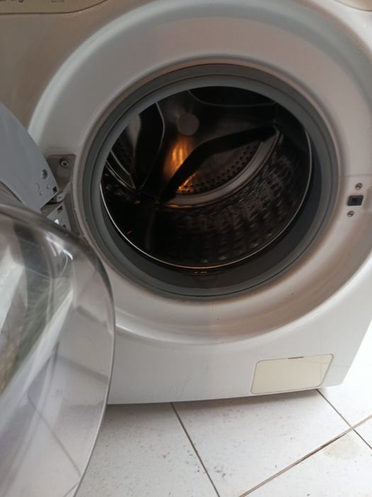 Maquina de lavar roupa
