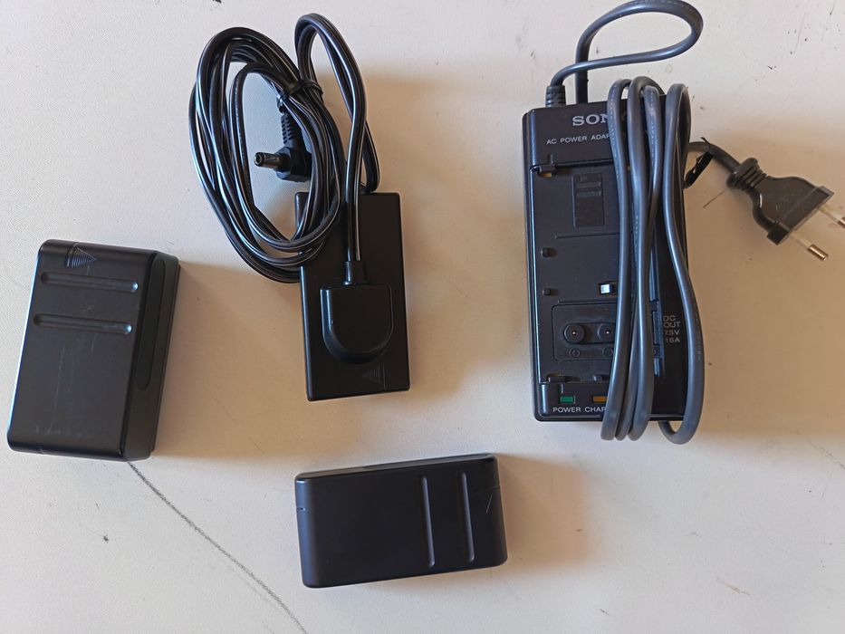 Kamera analogowa SONY Handucam kasety stan kolekcjonerski