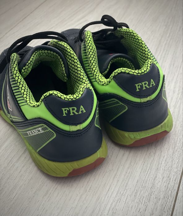 Футзалки Demix для футболу бутси сороконіжки