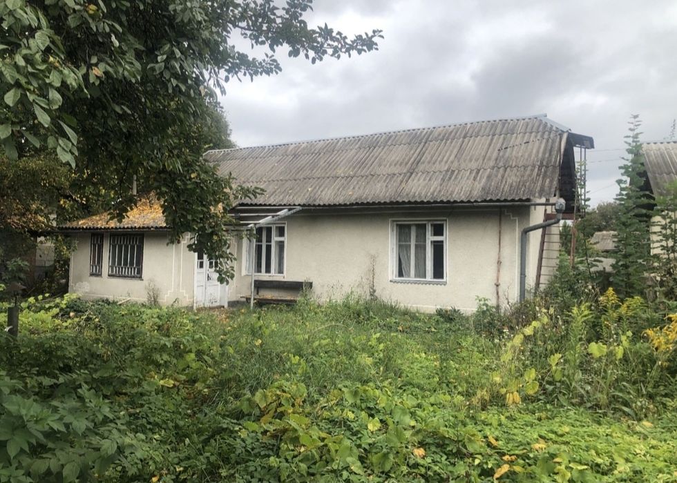 Продам будинок в Угорниках є ділянка 5 соток