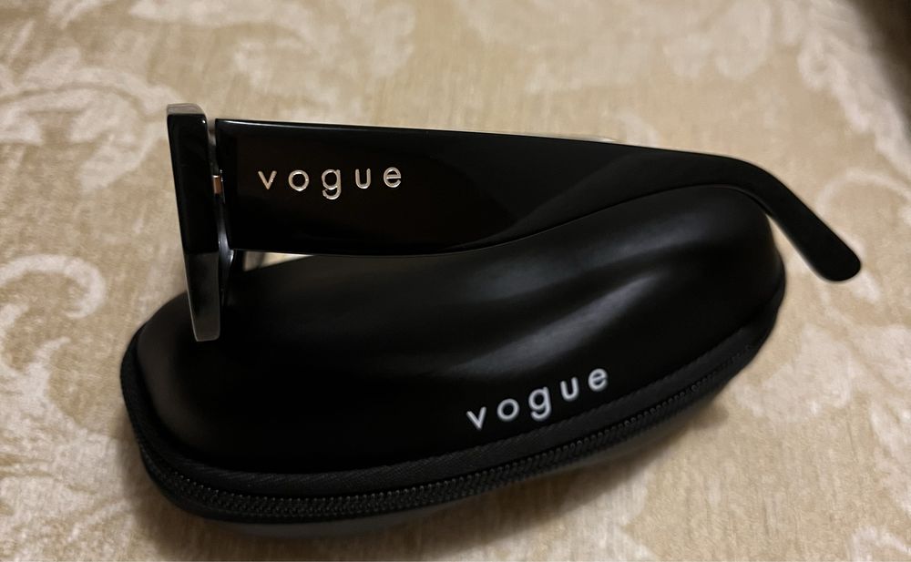 Vendo óculos originais Vogue