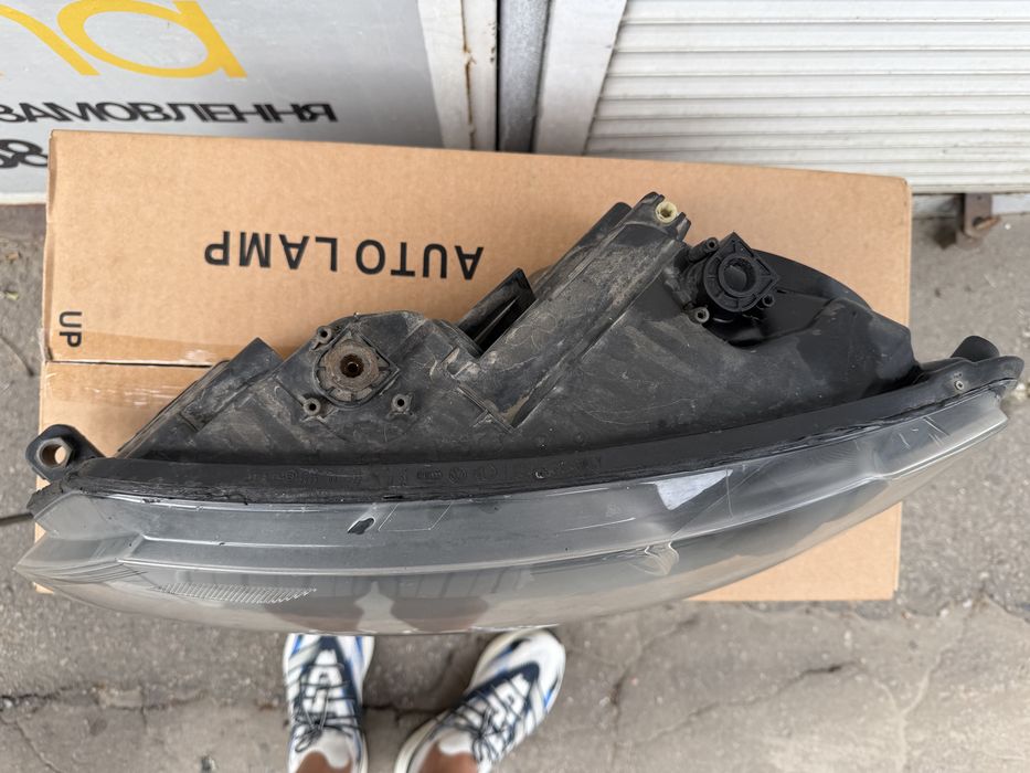 Фари передні LED VW Caddy/Touran 2011-2015