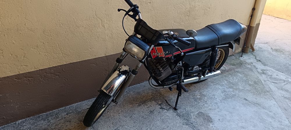Motorizada antiga de 1981, Macal Minarelli M83, em bom estado