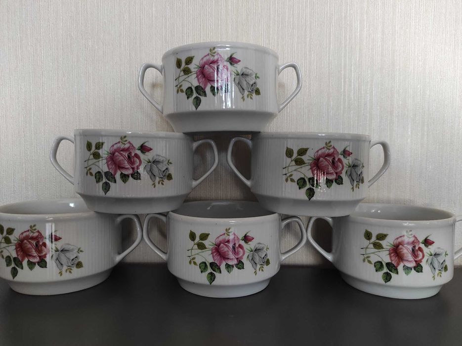 Bulionówki, porcelana Chodzież