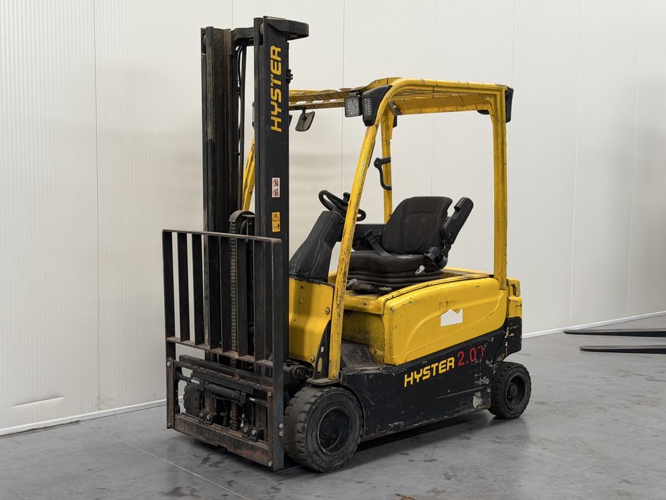 Empilhador elétrico Hyster - 2.0t