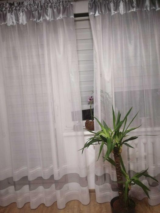 Duża 2cz firanka biała z szarym sz490d240
