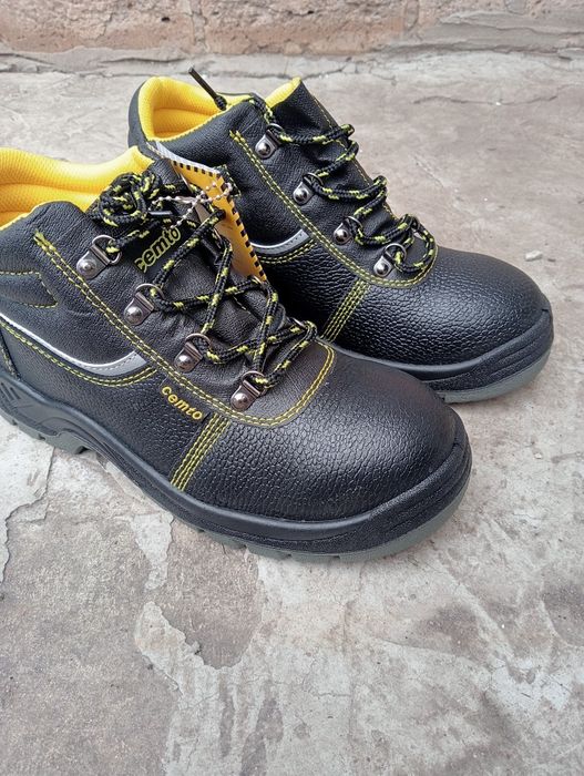 Черевики чоловічі