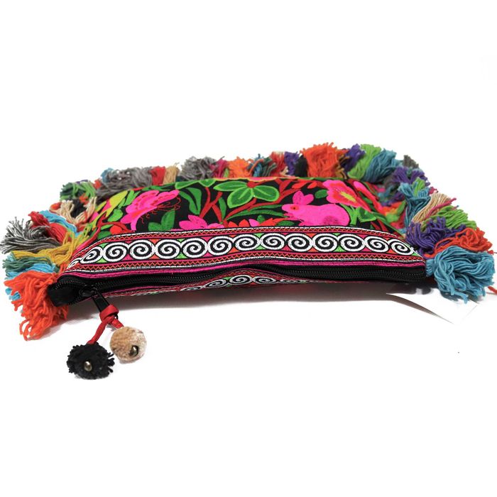 Modna Torebka Etniczna z pomponami
