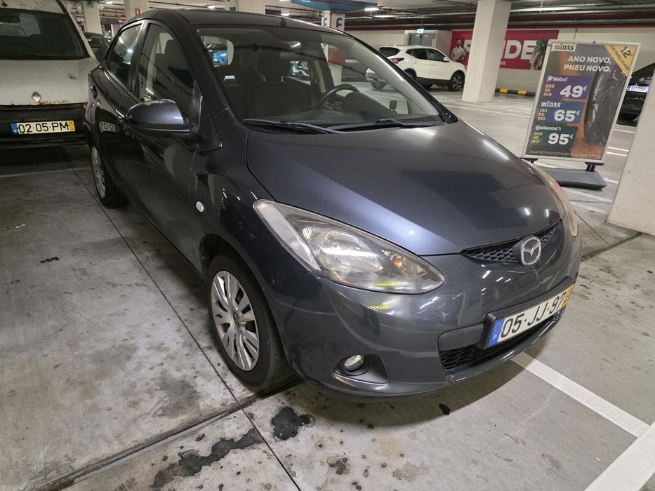 Vendo mazda 2 com 109900 kms