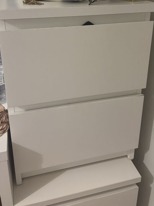2 Mesas de Cabeceira IKEA MALM – 35€ cada