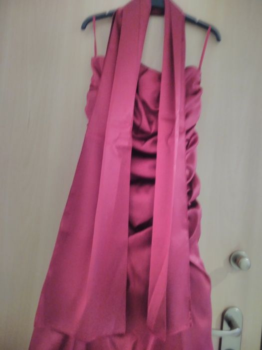Vestido cerimônia Novo com echarpe
