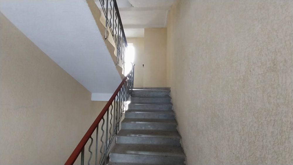 Сдаю 2 комнатную квартиру в новострое! Район Французского бульвара.