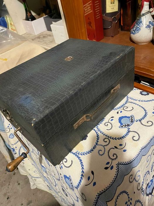 Gramofone antigo francês