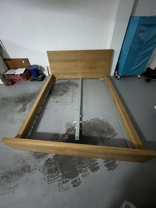 Cama casal 2,00m x 1,77m