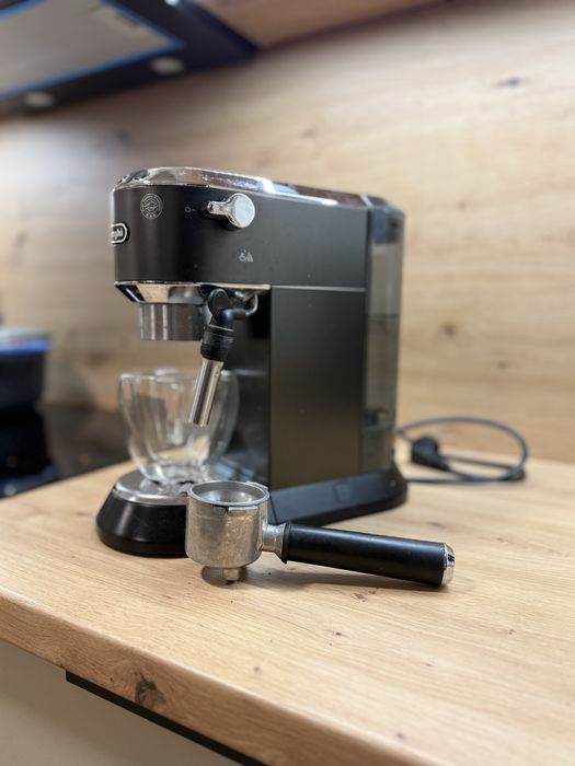 Ekspres kolbowy De’Longhi