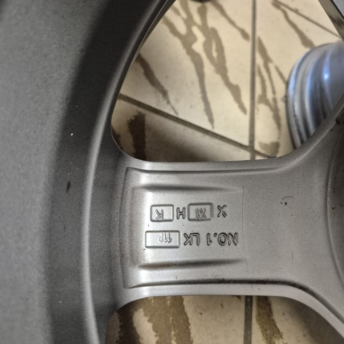 13. Felgi 16 cali aluminiowe Audi VW Skoda