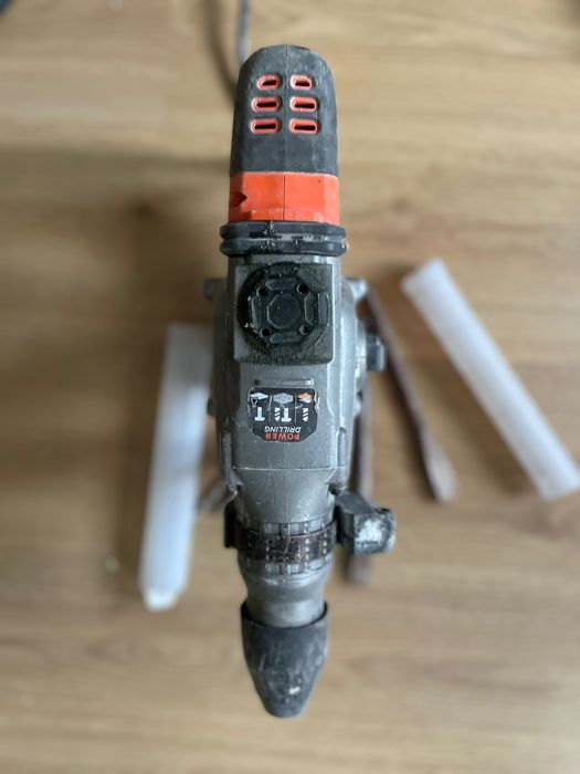 Martelo elétrico, pneumático Black+Decker 1250W