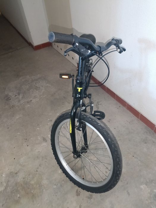 55€ bicicleta roda 20 pegar e andar