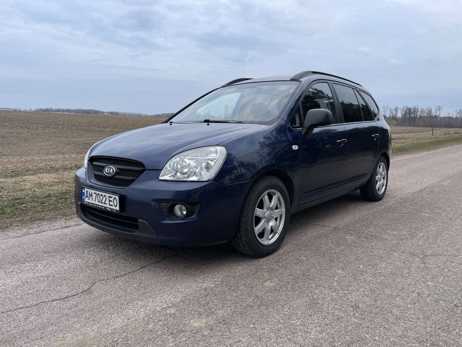 Продам Kia Carens