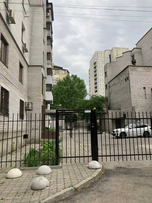 Оренда 4к квартири Парк Чкалова Старокозацька вул. 40 Центр