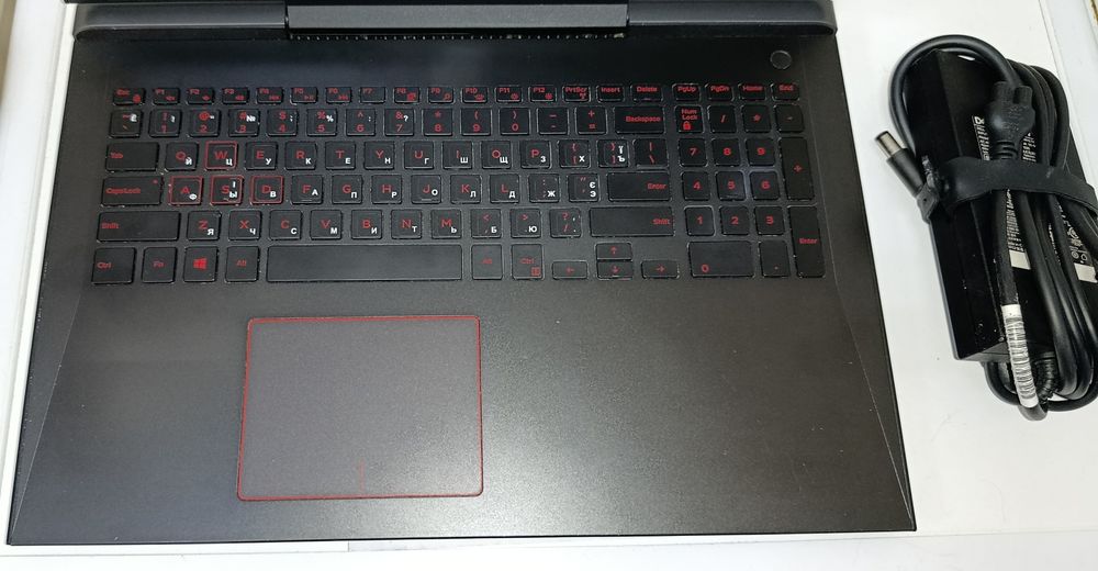Ноутбук DELL Inspiron 7577