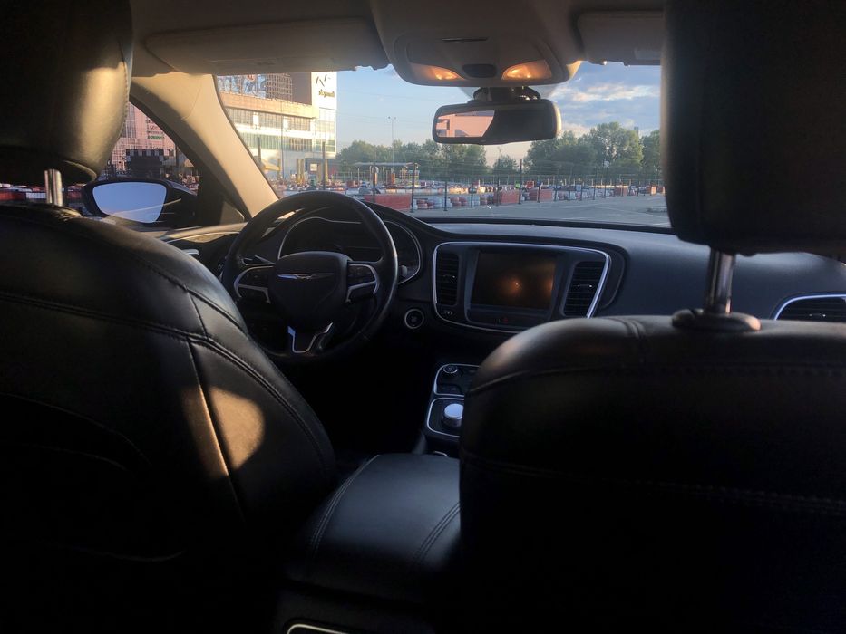 Chrysler 200 хамеліон синій