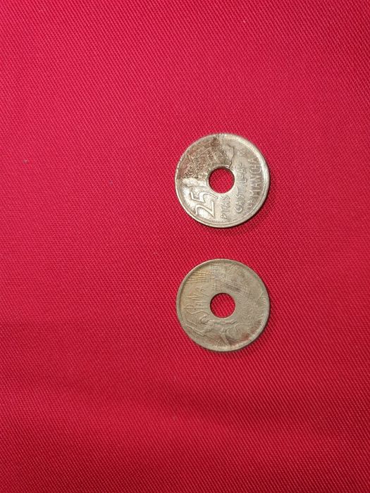 Moedas antigas de Escudo e Pesetas