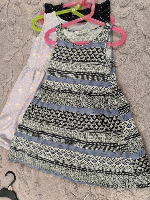 6 sukienek na lato h&m 122/128