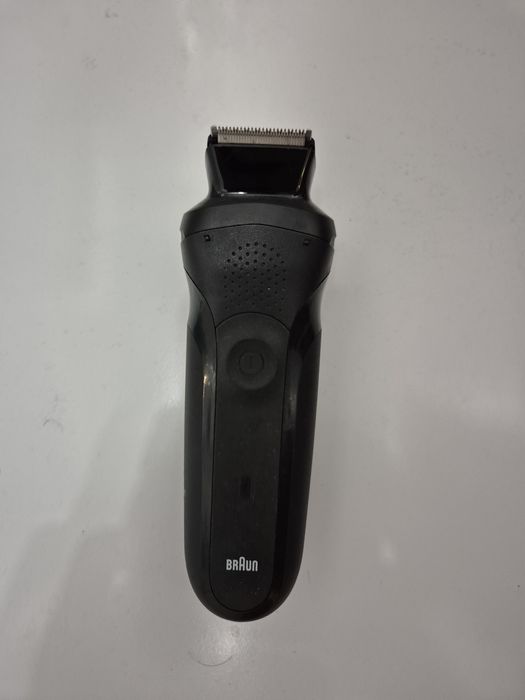Braun 300BT z trymerem i 5 nasadkami