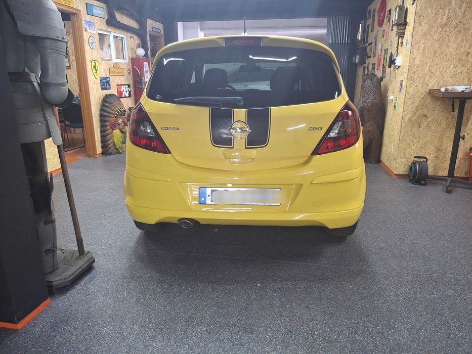 Vendo magnífico automóvel