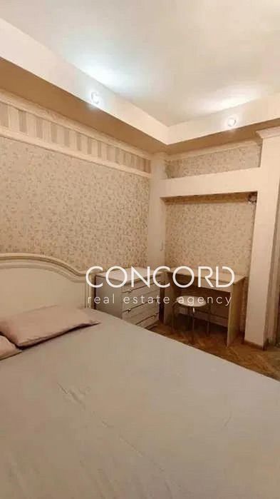 Метро Голосіївська, Деміївська. Продам 2к Голосіївський просп., 82