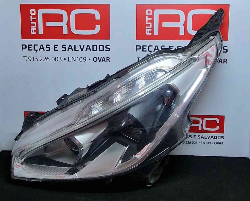 Ótica / Farol Esquerdo 90047883 - PEUGEOT 208 I