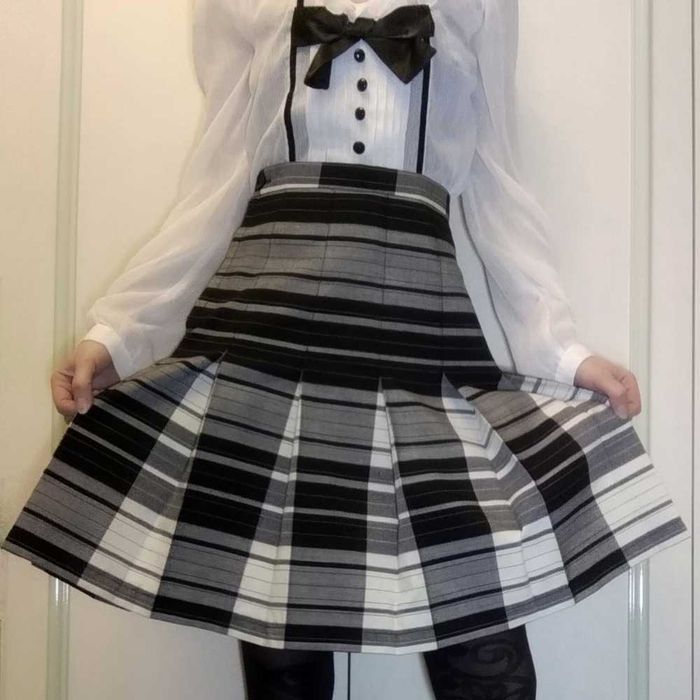 Женская юбка серая с черным в полоску юбка в складки с шерстью 45% XS