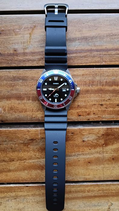 Casio Duro MDV-106B-1A2V Pepsi 200M