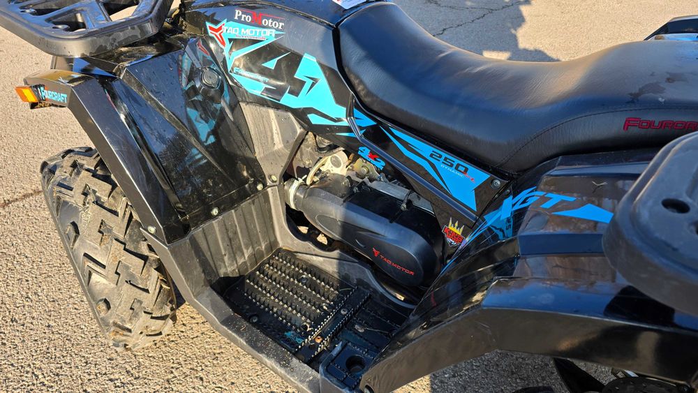 Quad Fourcraft 250 super stan !