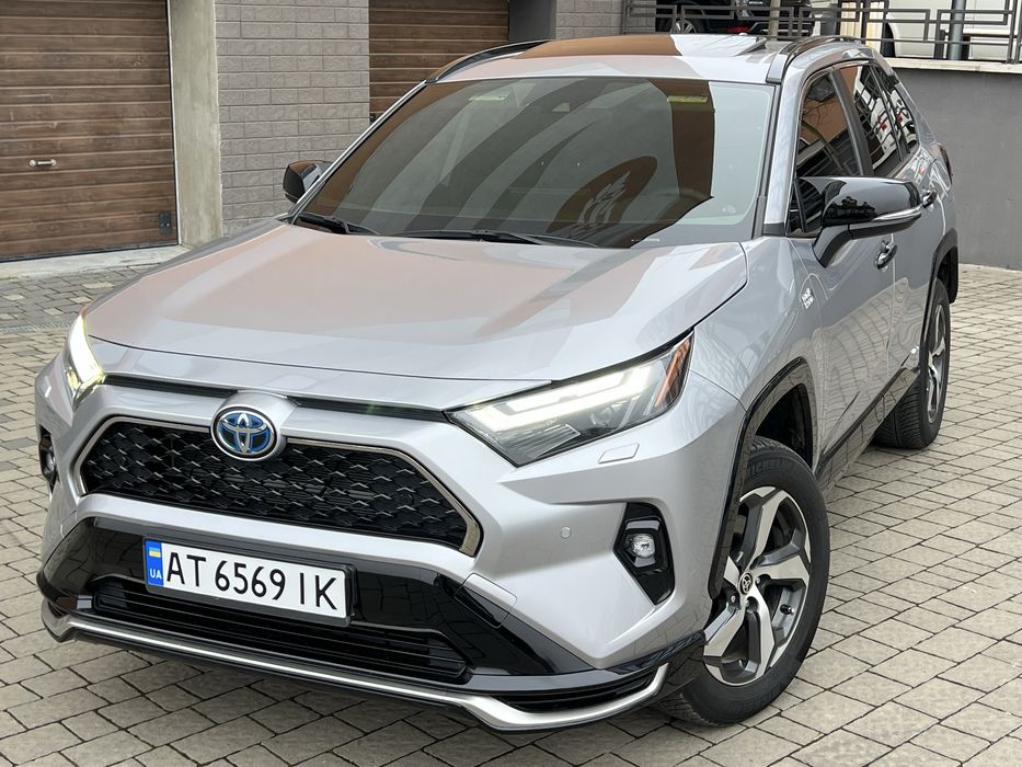 Toyota RAV4 PLUG-IN HYBRID авто продаж