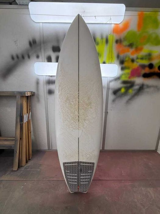 Chilli 5'7" 32L prancha de surf excellent condition