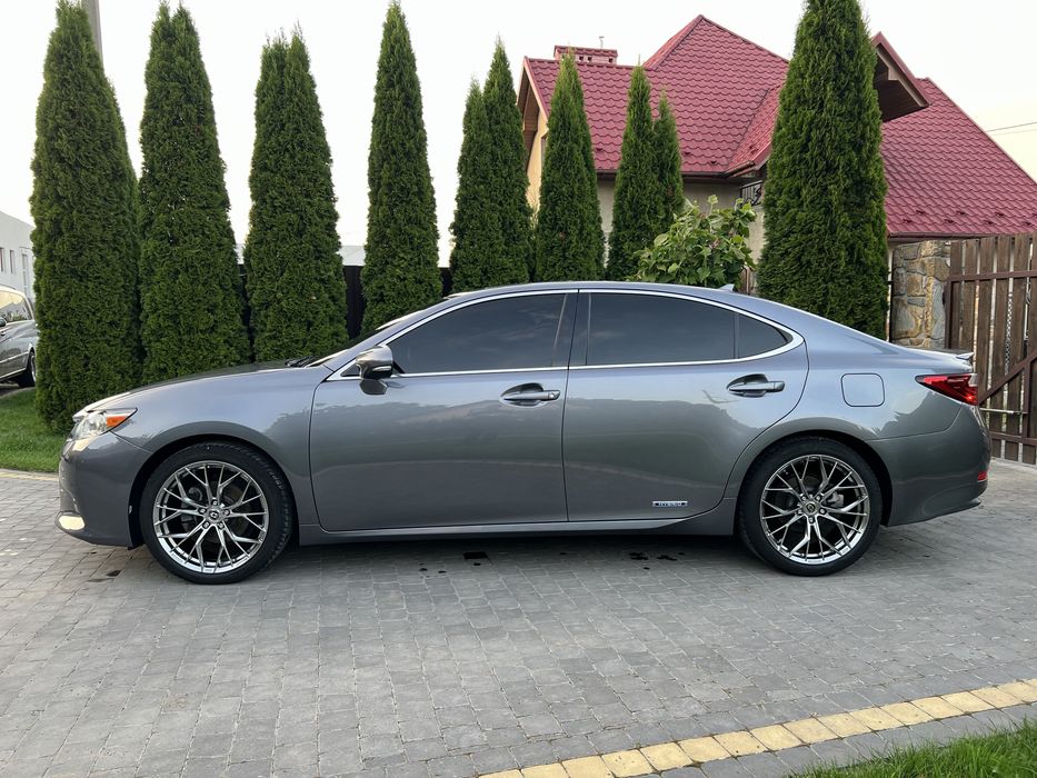 Lexus es300h 2012