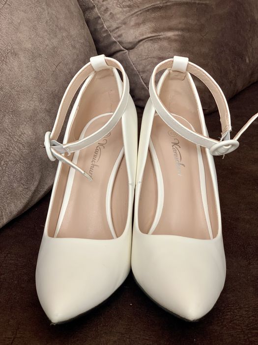 Туфлі на каблуку ! Ідеальний стан