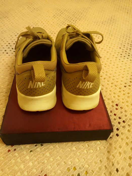 Жіночі кросівки Nike Air Max Thea Premium 39 р