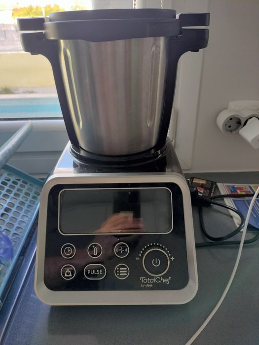 Robot de cozinha Ufesa tipo Bimby427873079562741761